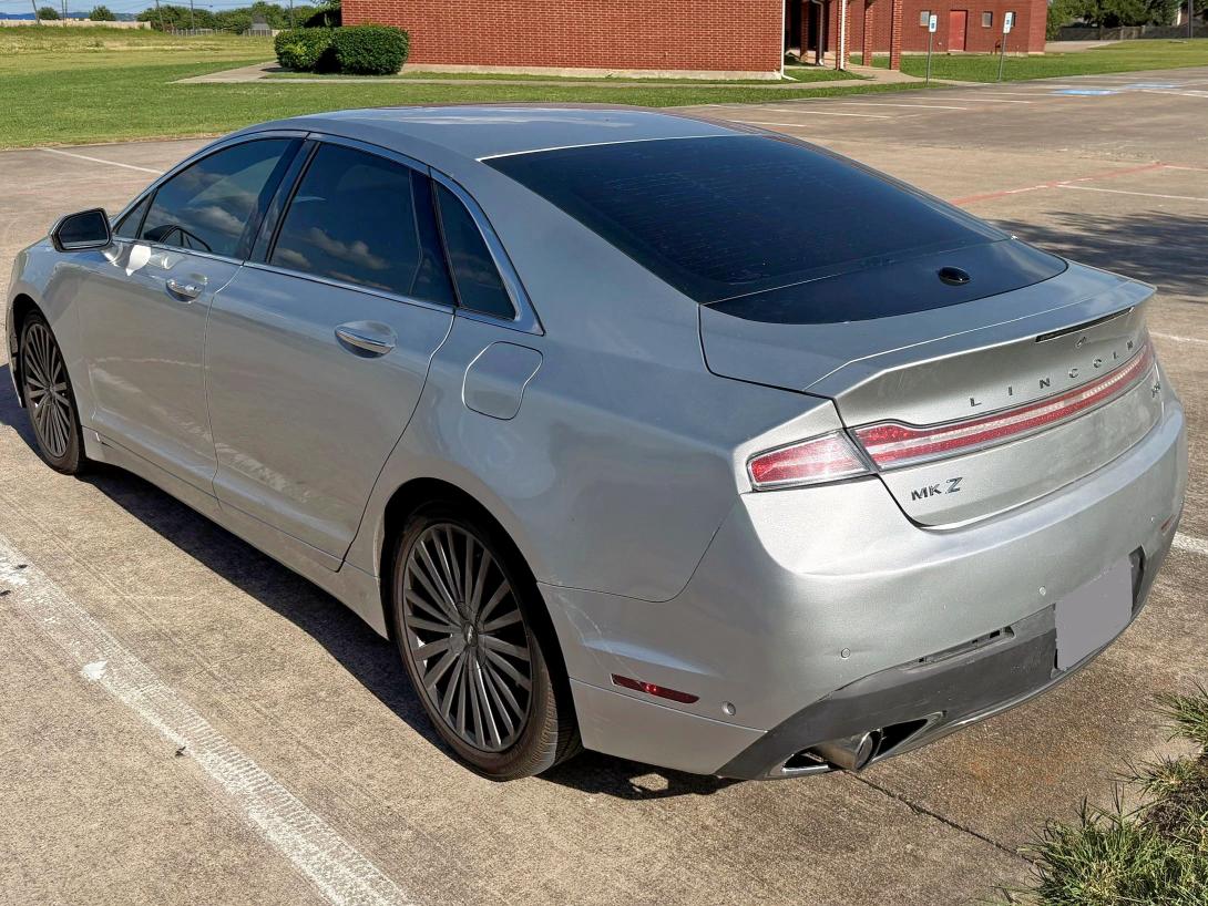 Sedans LINCOLN MKZ 2017 Srebrny