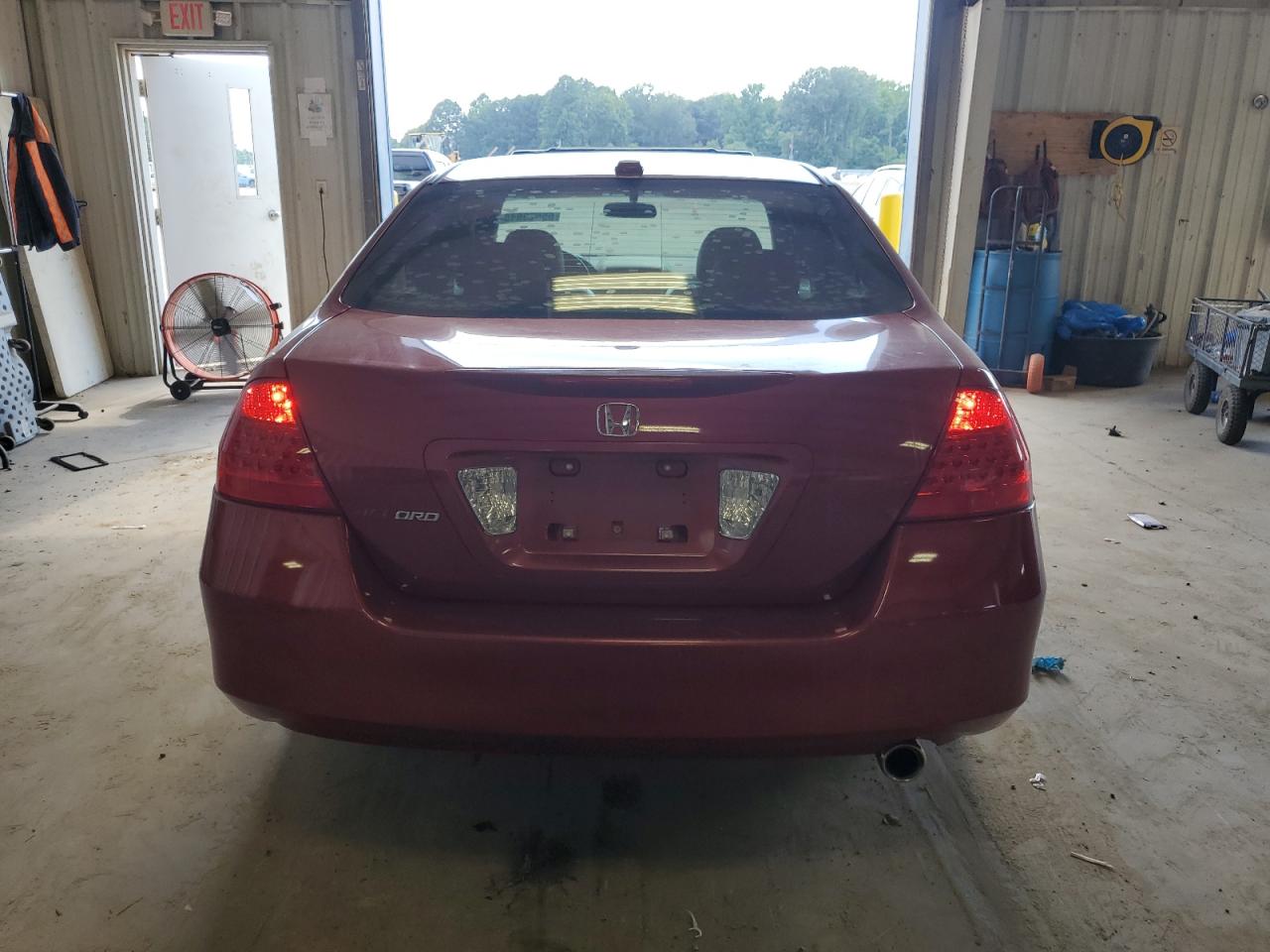2007 Honda Accord Ex VIN: 1HGCM56867A085458 Lot: 65526845