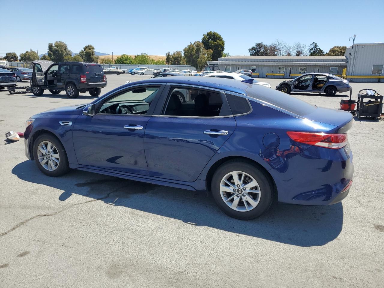5xxgt4l30hg144628 5XXGT4L30HG144628 2017 Kia Optima Lx