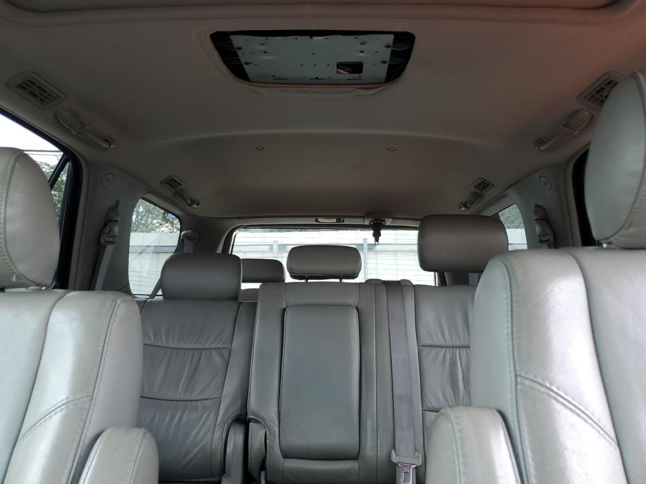 2004 Toyota Sequoia Limited VIN: 5TDBT48AX6S260741 Lot: 61037475