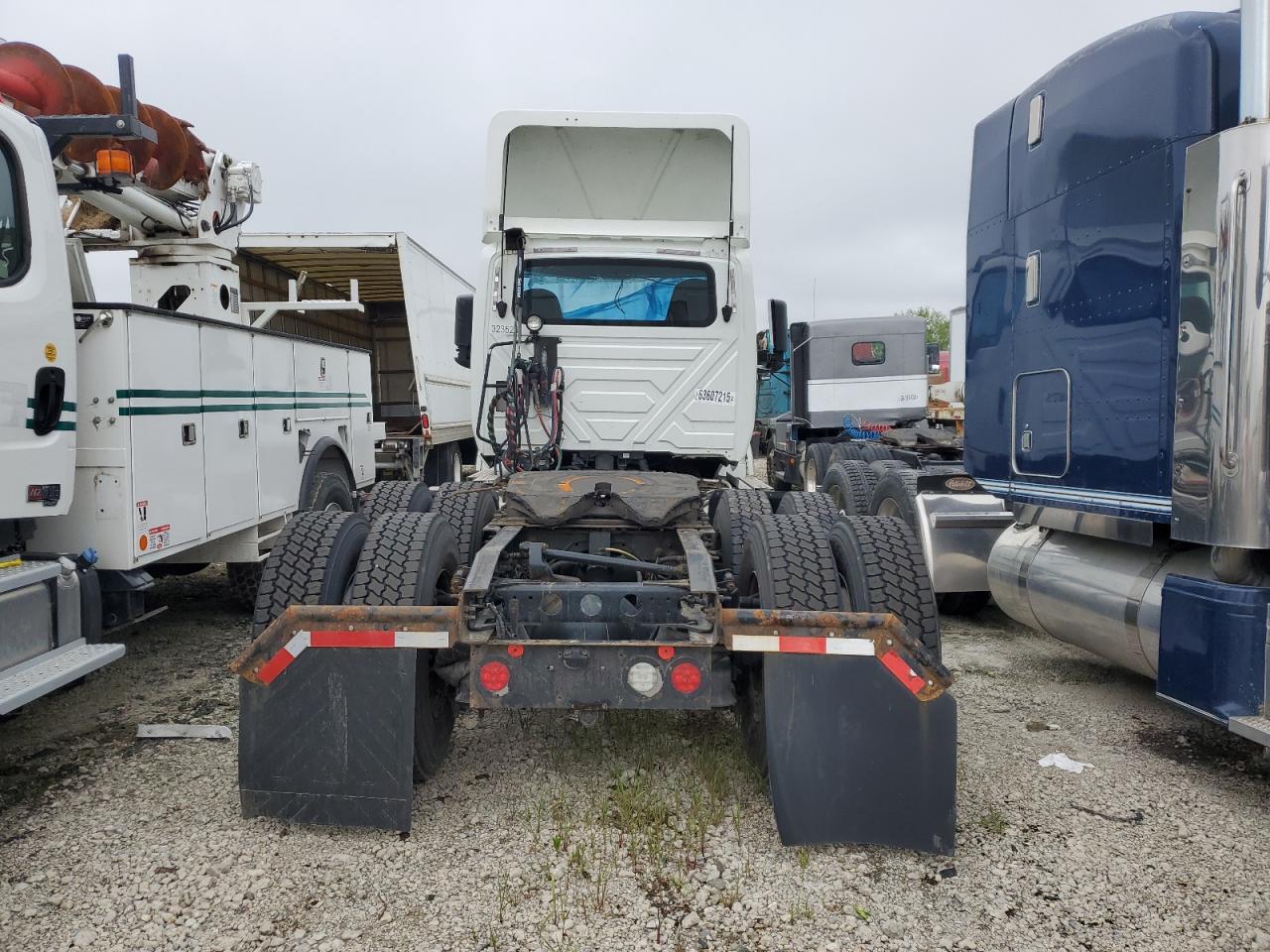 2019 International Lt625 Semi Truck VIN: 3HSDZTZR3KN722560 Lot: 63607215