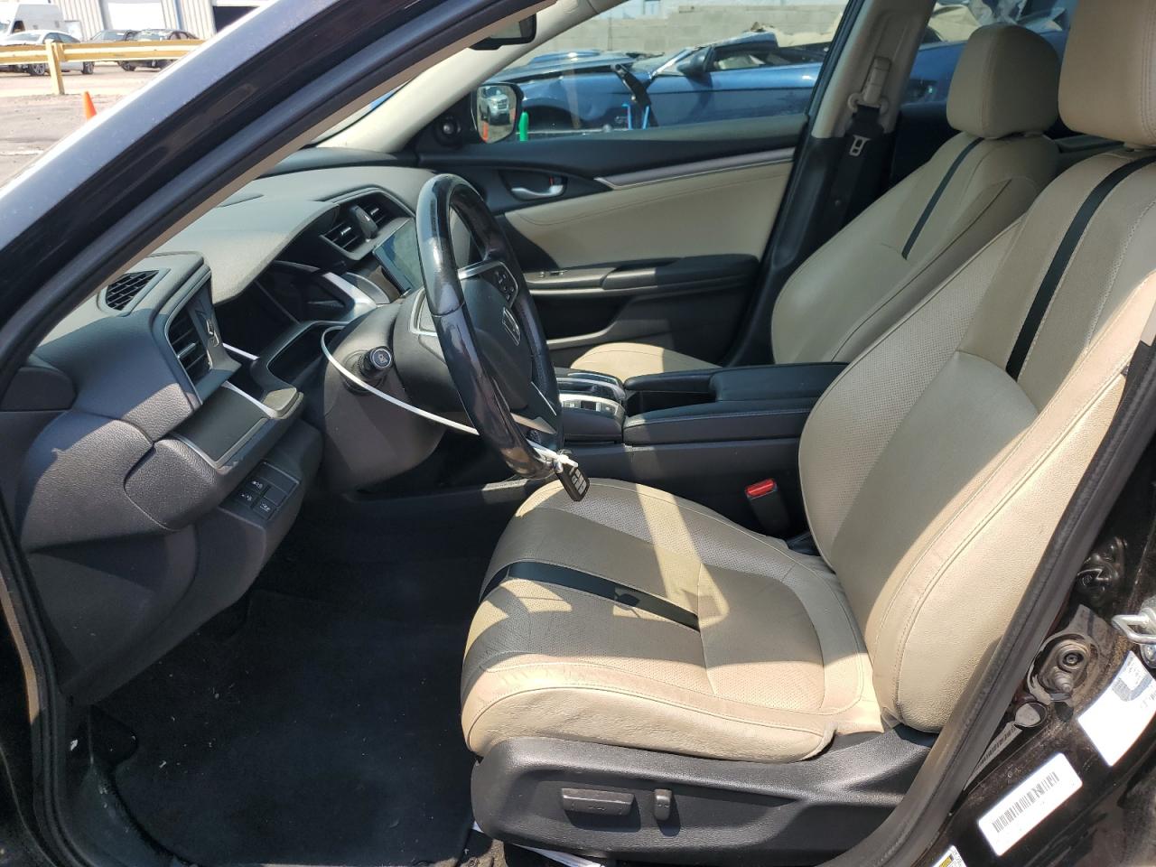 2016 Honda Civic Touring VIN: 19XFC1F92GE043172 Lot: 64646915