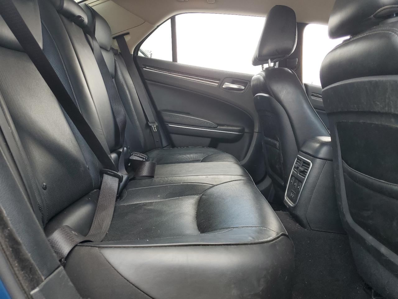 2022 Chrysler 300 Touring L VIN: 2C3CCADG8NH236811 Lot: 66119835