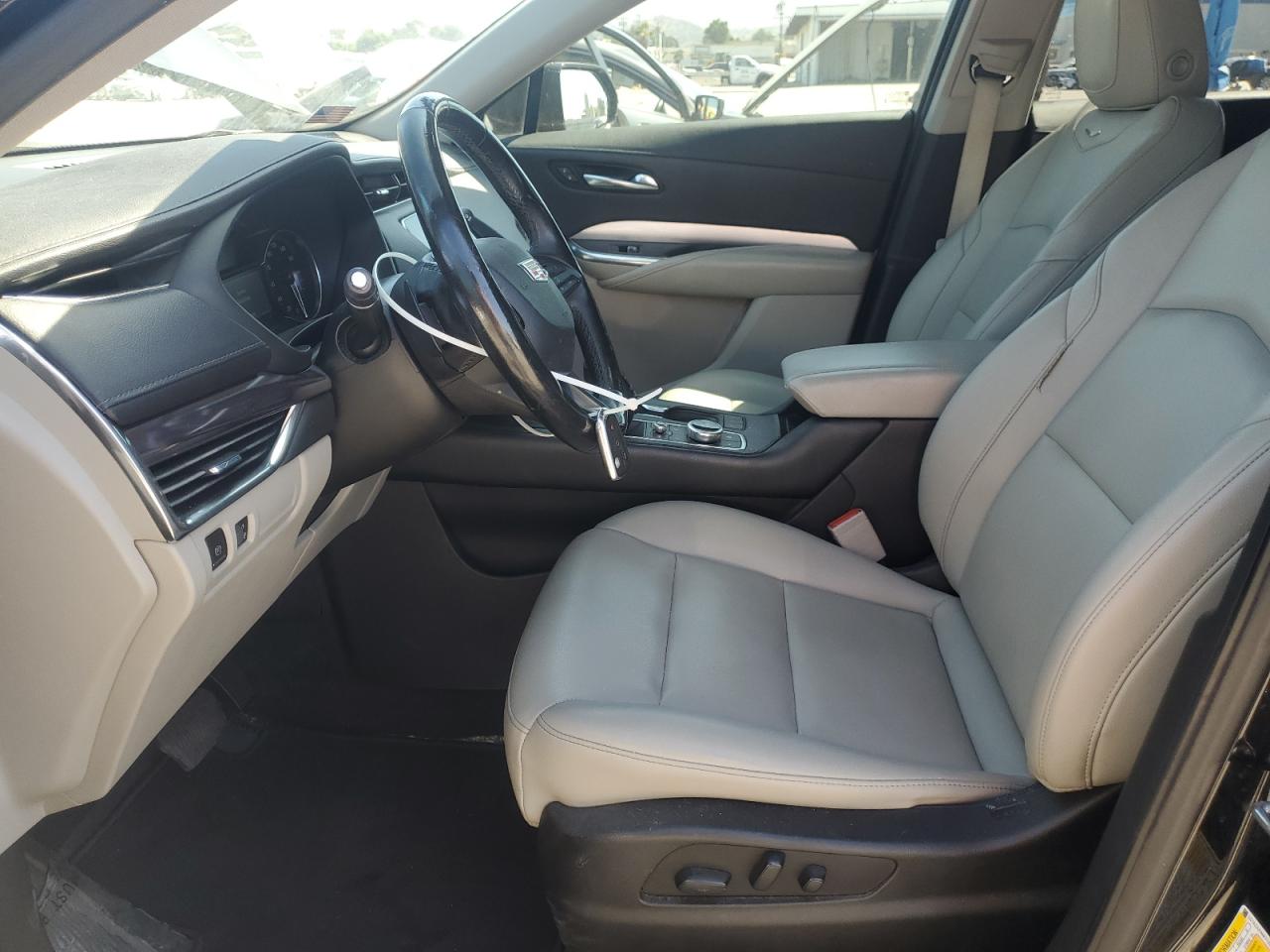 2019 Cadillac Xt4 Luxury VIN: 1GYAZAR44KF152783 Lot: 63126955