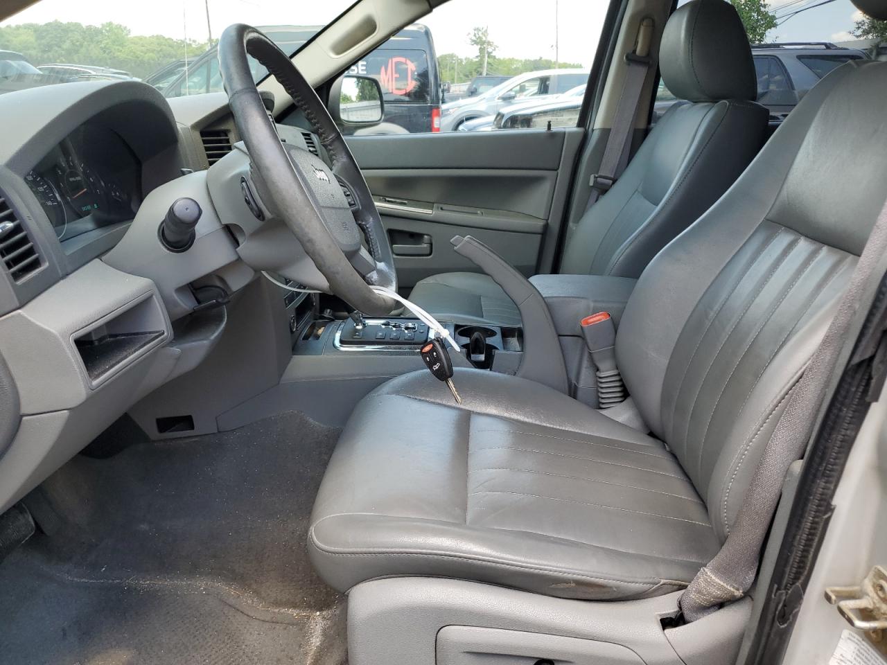 2005 Jeep Grand Cherokee Laredo VIN: 1J4GR48K75C560387 Lot: 64063955