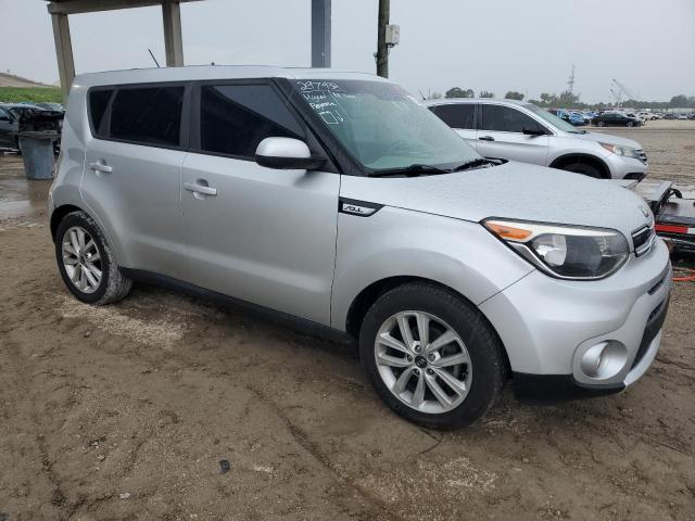  KIA SOUL 2017 Серебристый