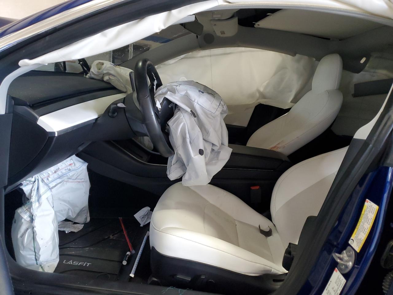 2018 Tesla Model 3 VIN: 5YJ3E1EB9JF135334 Lot: 63918045