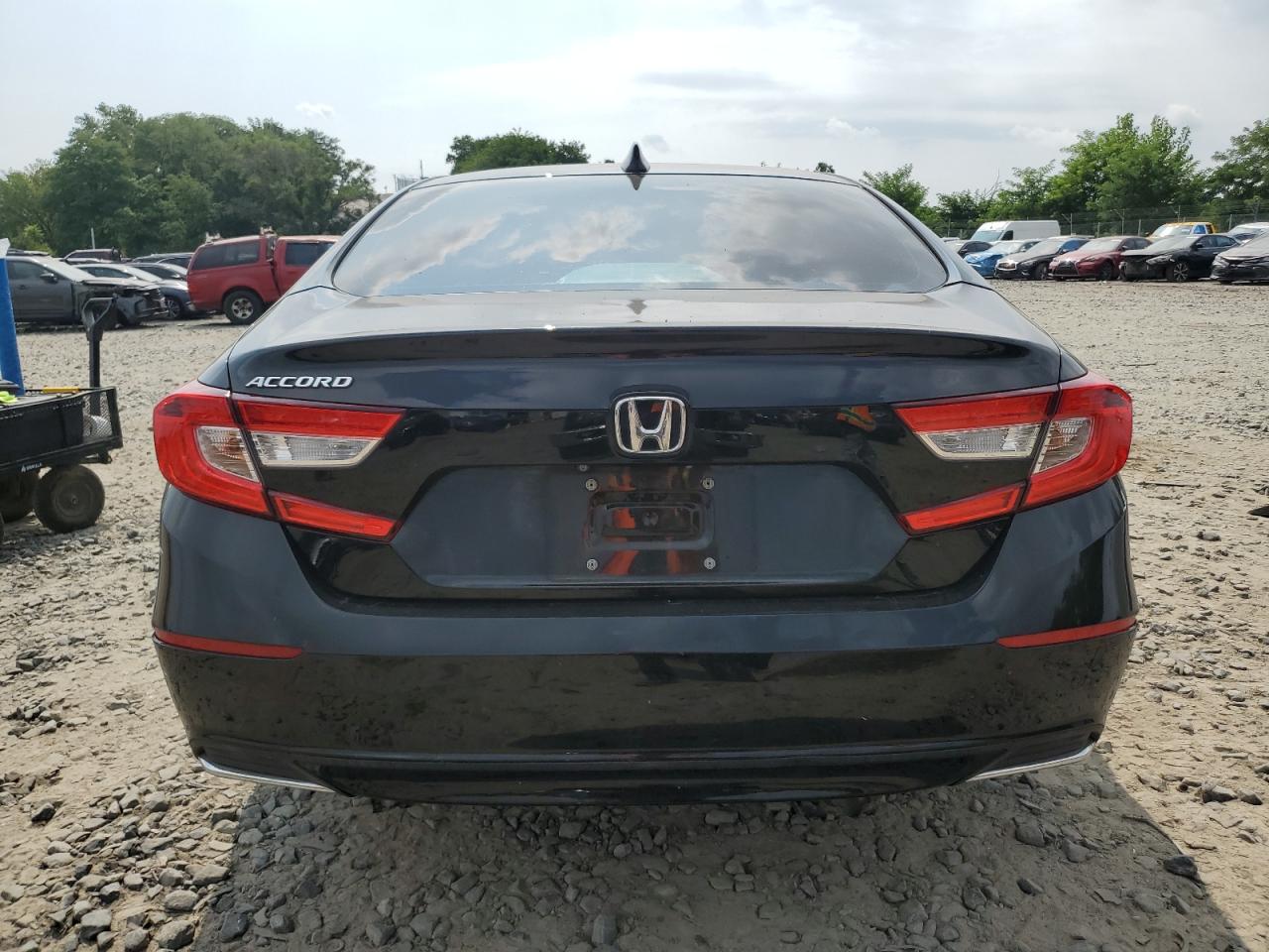 2018 Honda Accord Ex VIN: 1HGCV1F45JA015959 Lot: 66872465