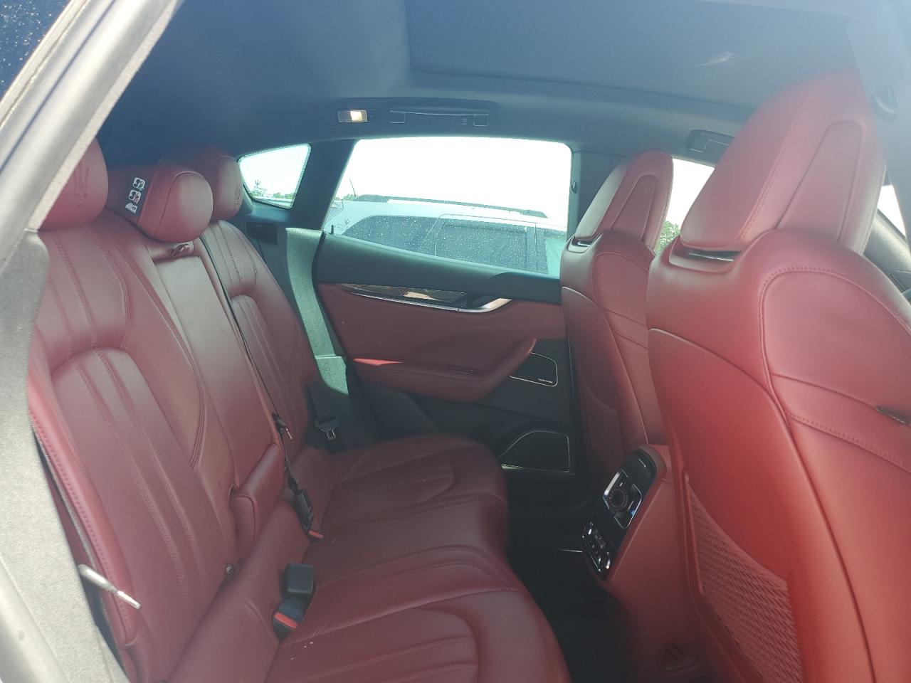 zn661yus7hx196845 ZN661YUS7HX196845 2017 Maserati Levante S Sport