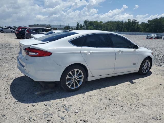  FORD FUSION 2017 Белы