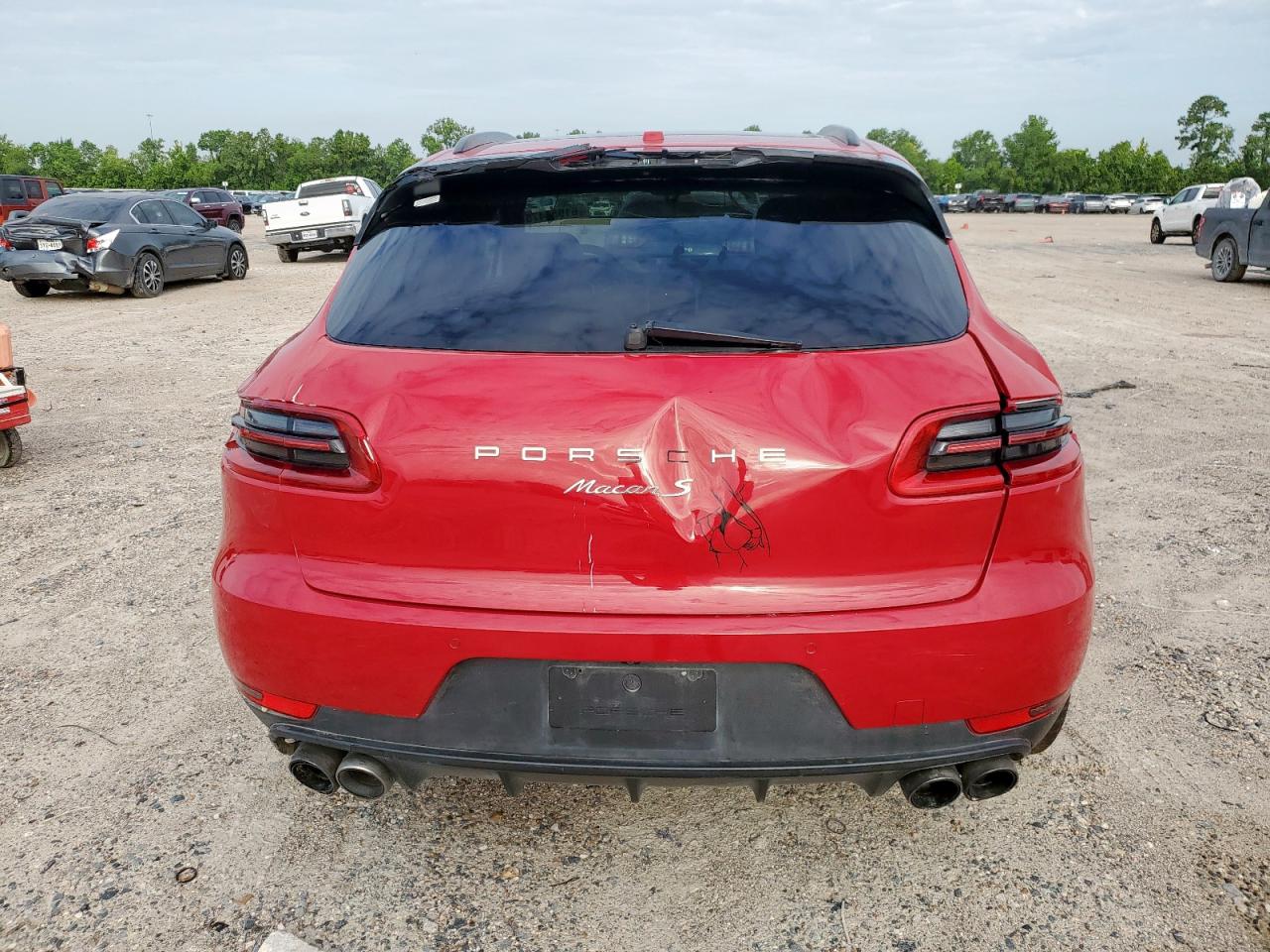 2017 Porsche Macan S VIN: WP1AB2A57HLB19788 Lot: 61986475