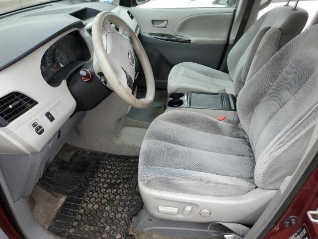 2013 TOYOTA SIENNA LE  