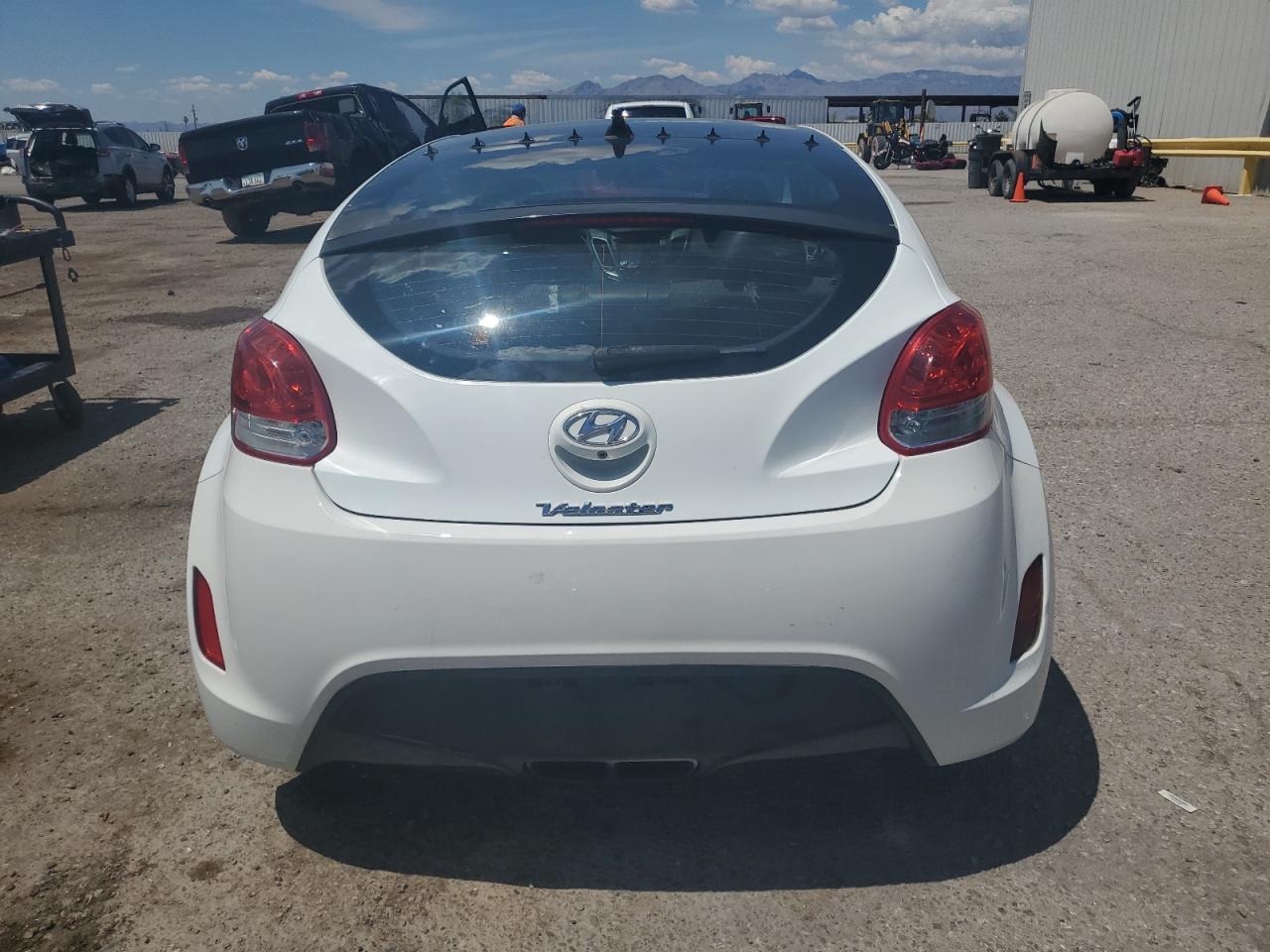2016 Hyundai Veloster VIN: KMHTC6ADXGU287340 Lot: 65648605