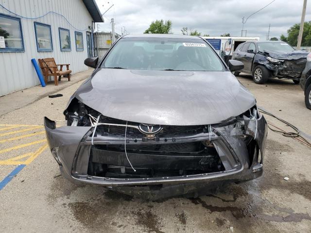  TOYOTA CAMRY 2017 Серый