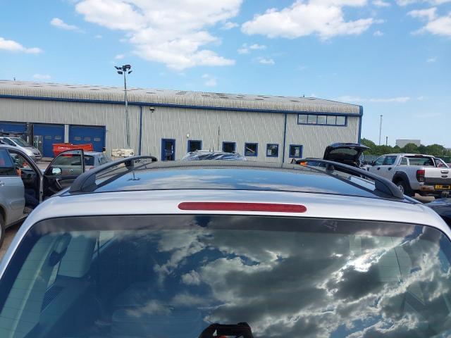2005 VOLKSWAGEN TOURAN SE