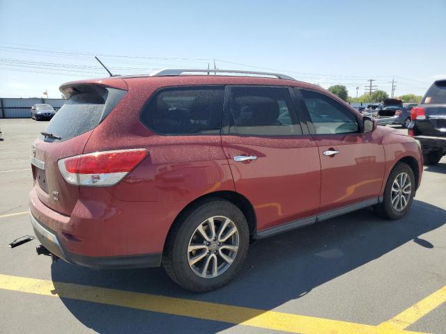  NISSAN PATHFINDER 2016 Красный