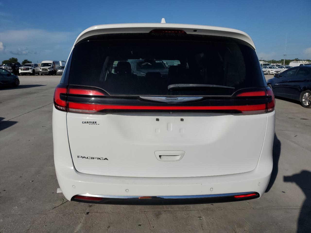 2022 Chrysler Pacifica Touring L VIN: 2C4RC1BG0NR123597 Lot: 59910155
