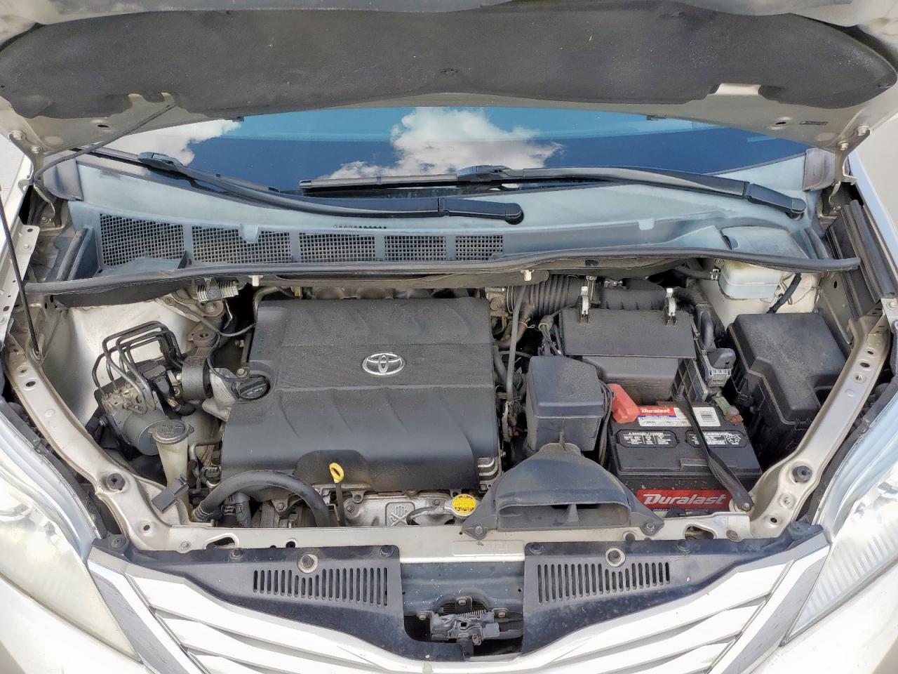 2015 Toyota Sienna Le VIN: 5TDKK3DC4FS552390 Lot: 64284755