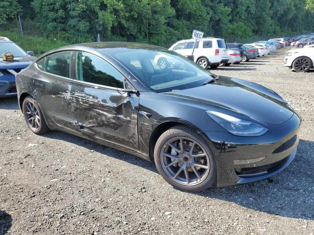  TESLA MODEL 3 2022 Czarny