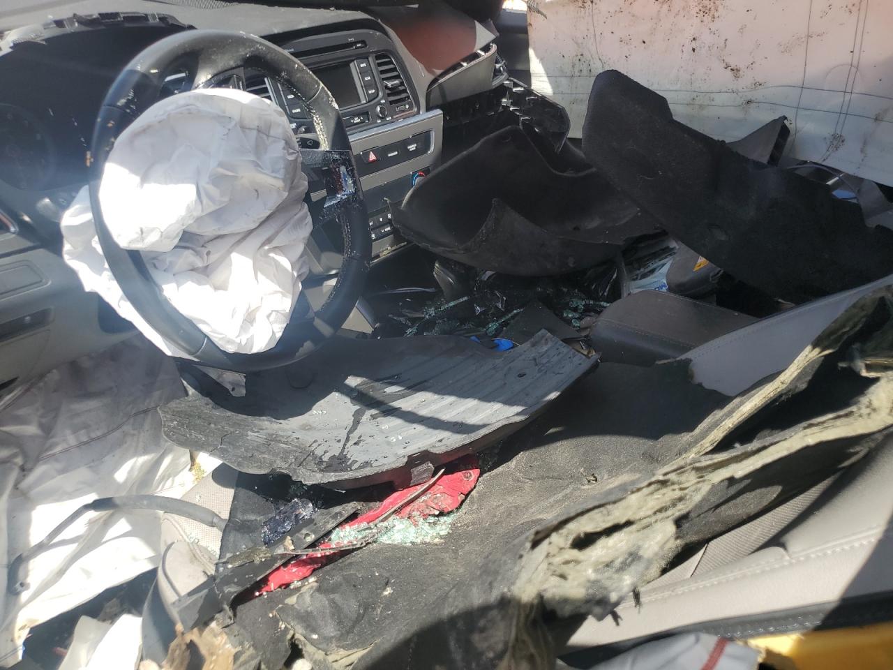 2015 Hyundai Sonata Sport VIN: 5NPE34AB4FH117614 Lot: 69755105