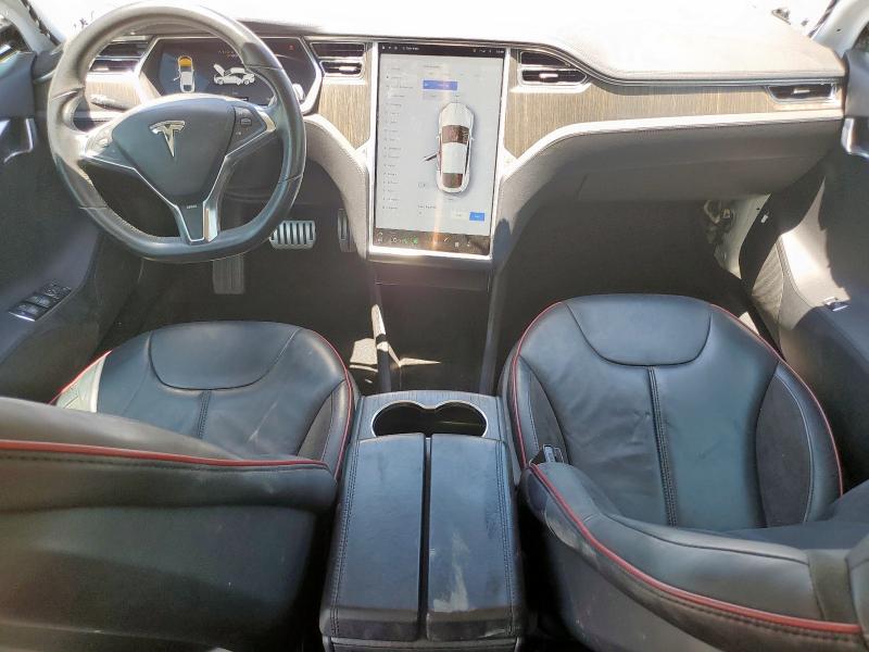 Hatchbacks TESLA MODEL S 2013 Biały