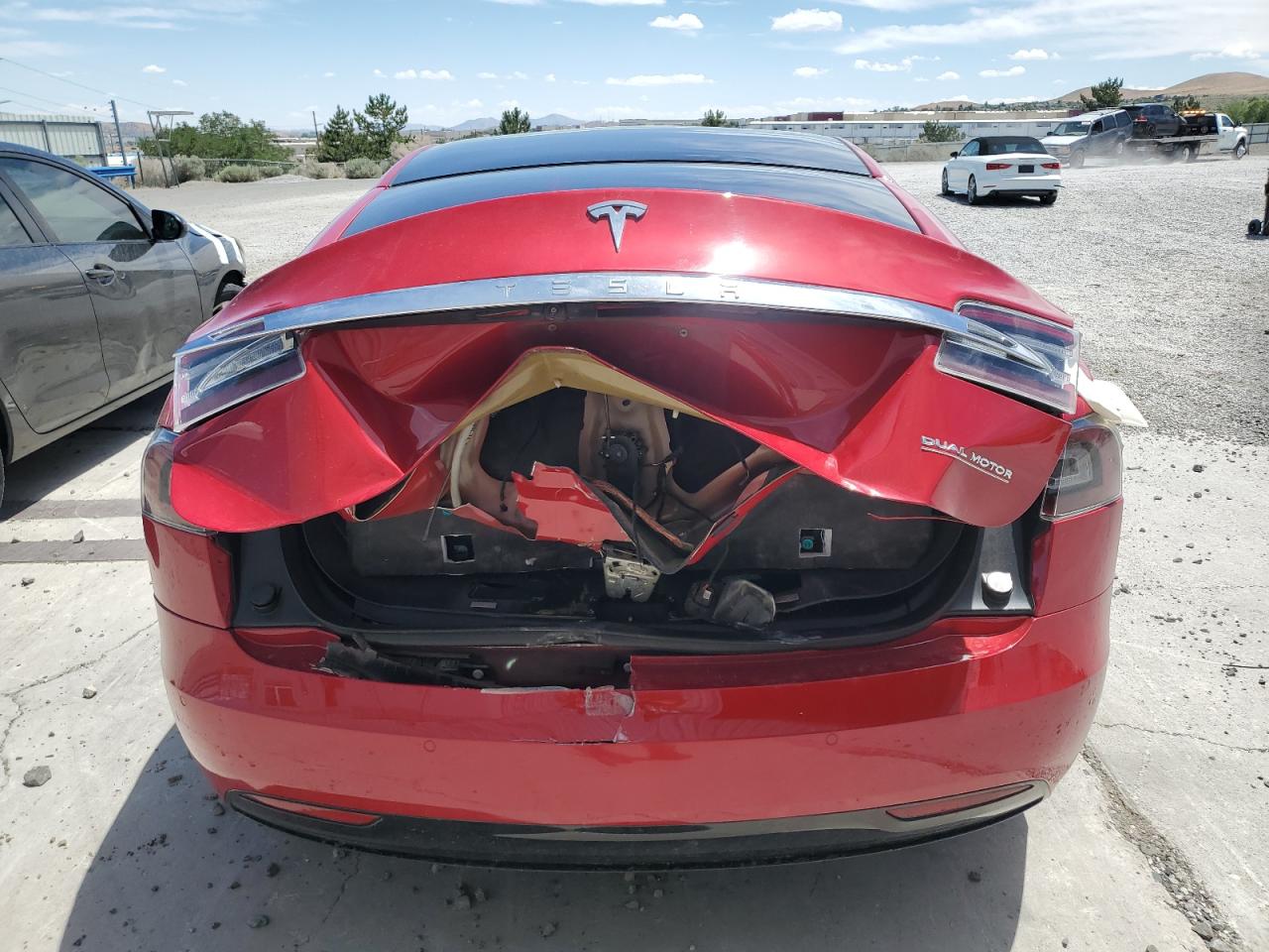2020 Tesla Model S VIN: 5YJSA1E43LF382585 Lot: 63304185