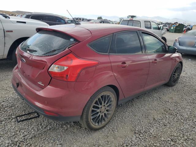  FORD FOCUS 2014 Czerwony