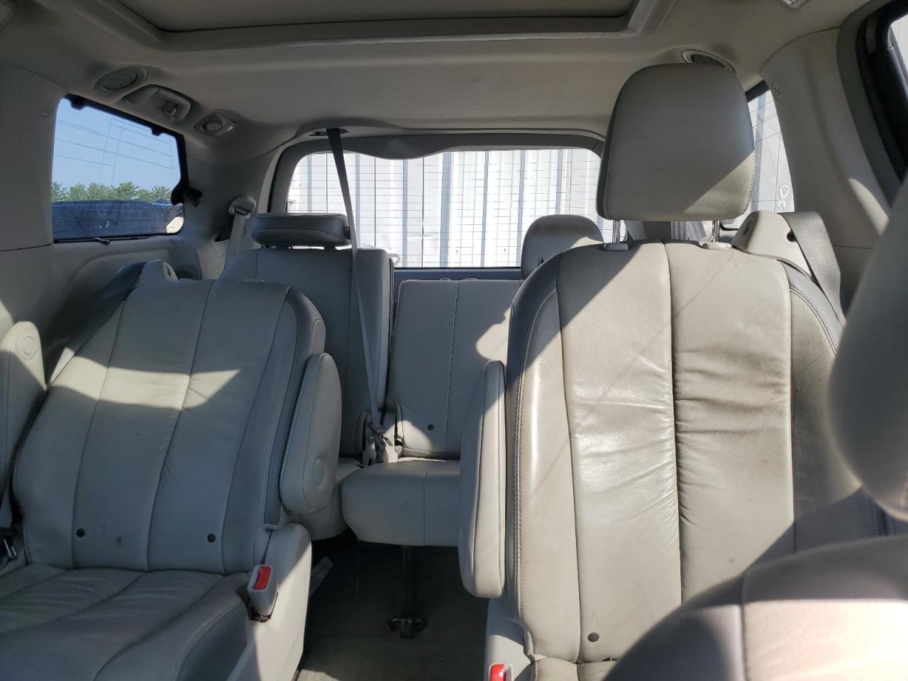 2012 Toyota Sienna Xle VIN: 5TDDK3DC2CS034105 Lot: 62735765