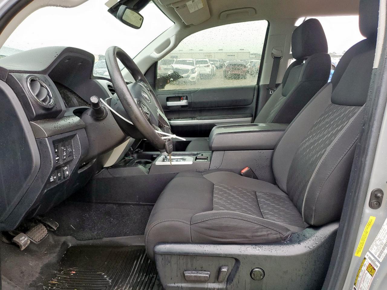 2018 Toyota Tundra Crewmax Sr5 VIN: 5TFDW5F17JX758441 Lot: 63533435
