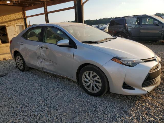 Седаны TOYOTA COROLLA 2017 Серебристый