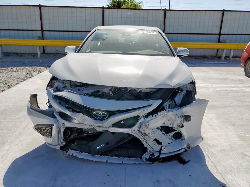  TOYOTA CAMRY 2023 Srebrny