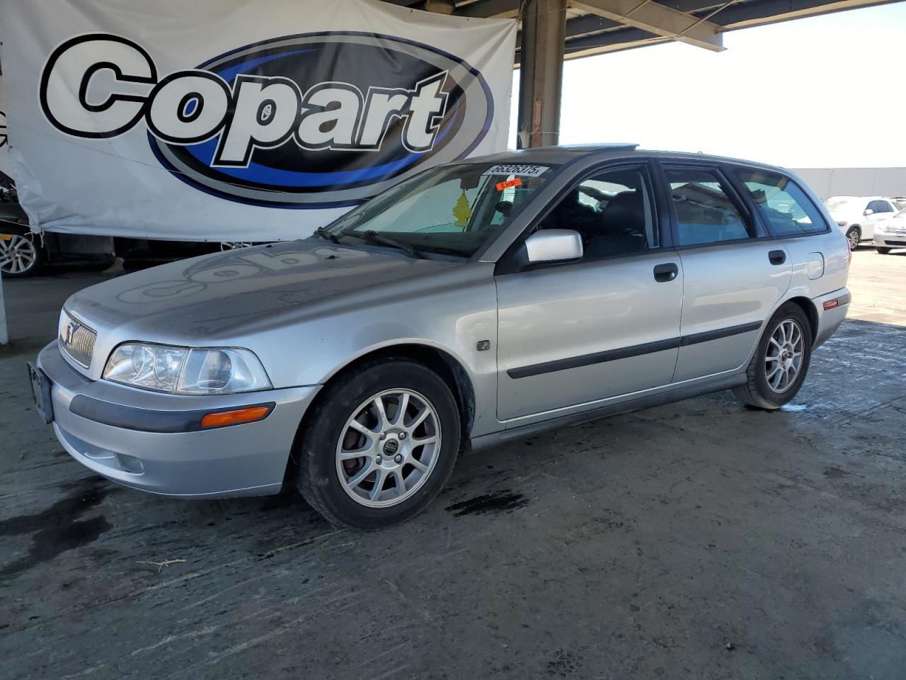 yv1vw29571f734092 YV1VW29571F734092 2001 Volvo V40 1.9T