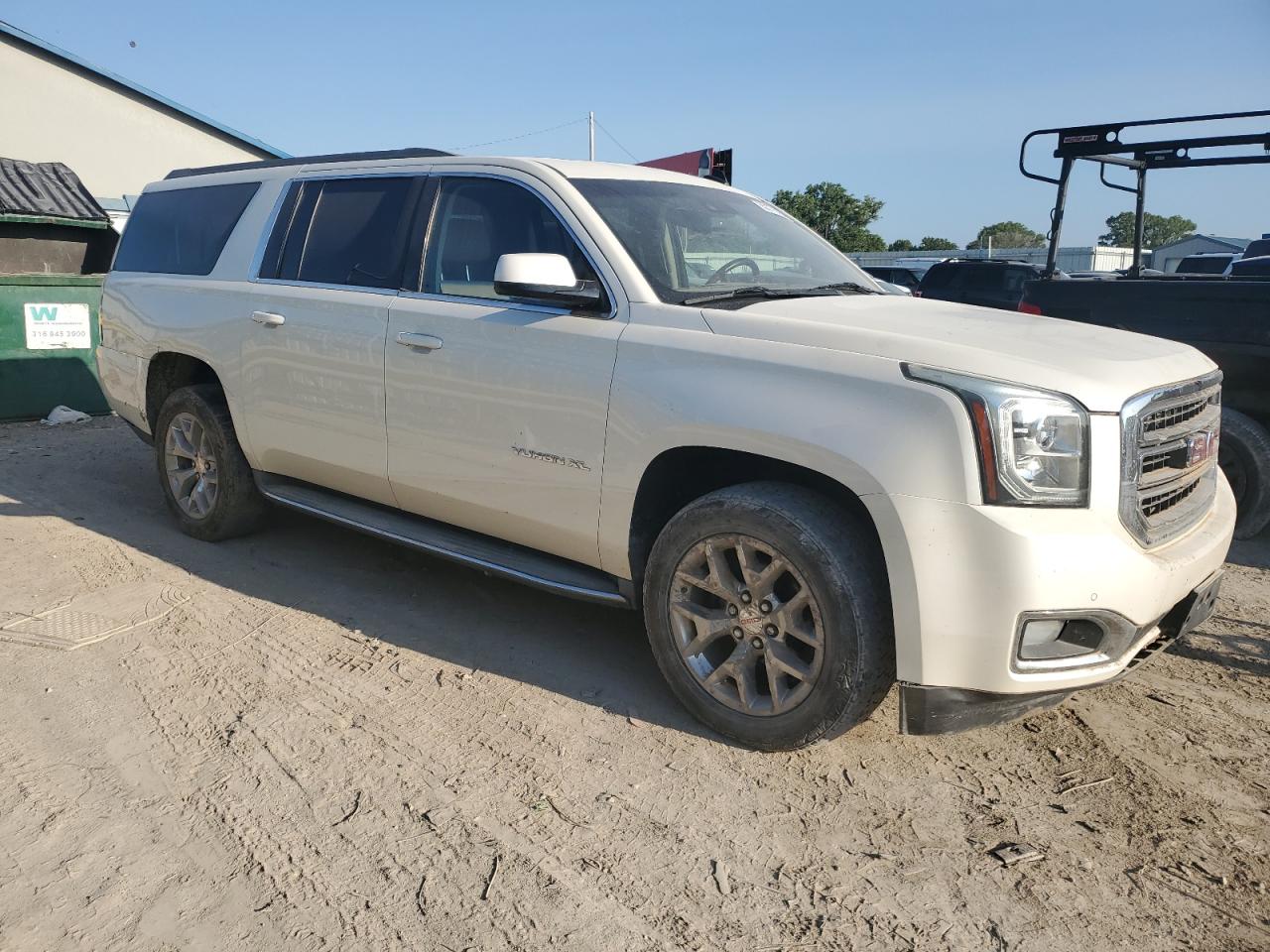 2015 GMC Yukon Xl K1500 Slt VIN: 1GKS2HKC3FR202252 Lot: 65077025