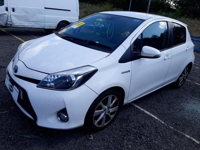 TOYOTA YARIS T SP 2013