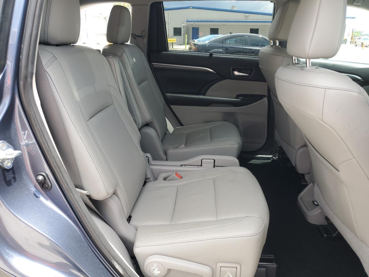 2019 Toyota Highlander Limited VIN: 5TDDZRFH8KS923237 Lot: 64836015