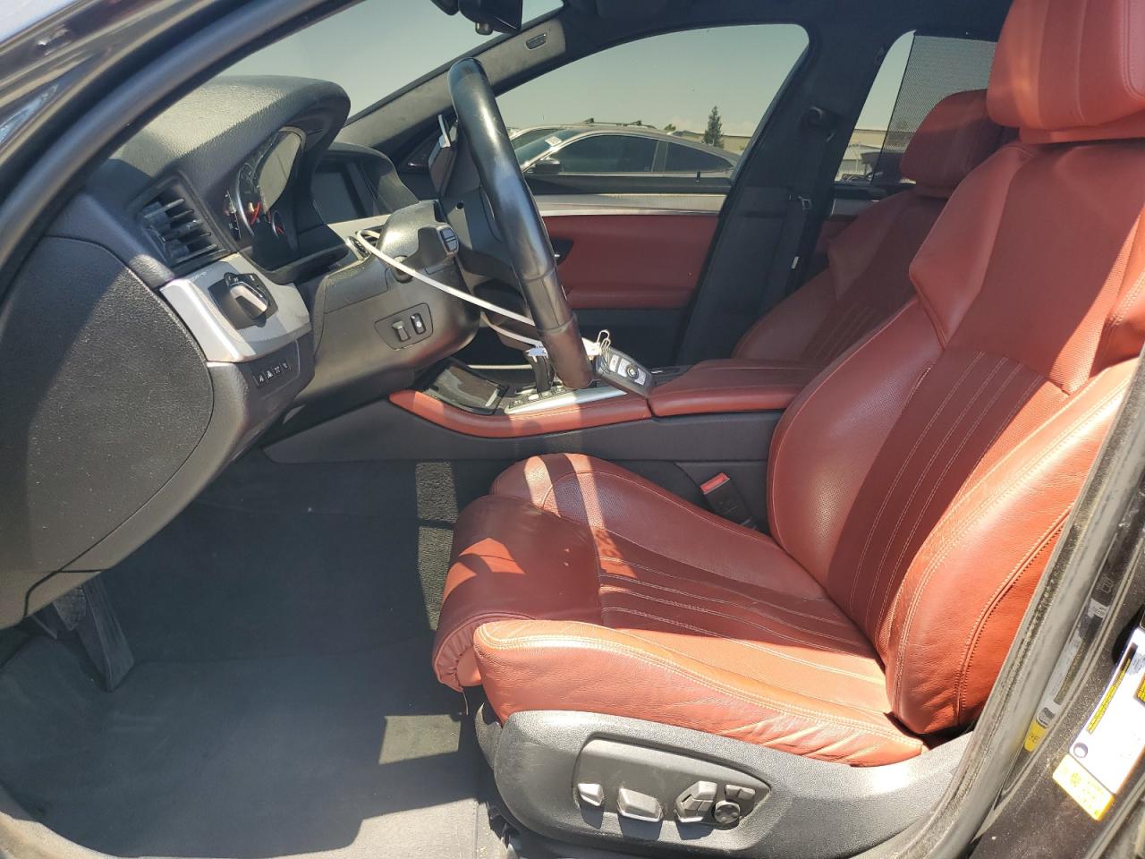 2014 BMW M5 VIN: WBSFV9C58ED592960 Lot: 63113575