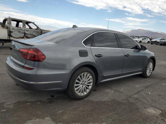  VOLKSWAGEN PASSAT 2017 Серый