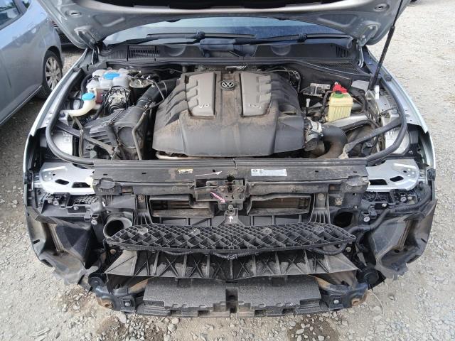 2017 VOLKSWAGEN TOUAREG V6