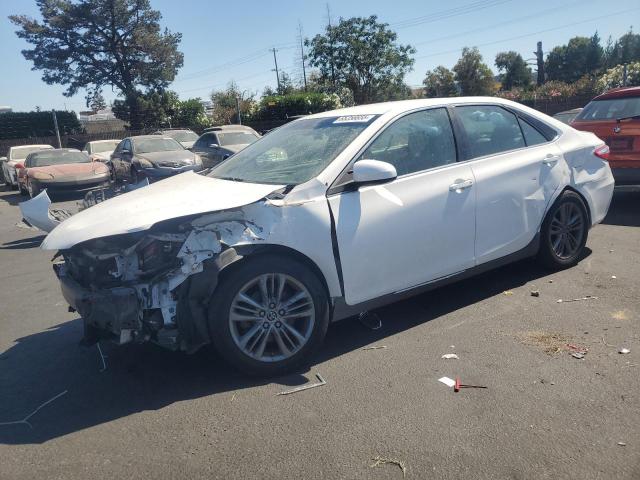  TOYOTA CAMRY 2016 Biały