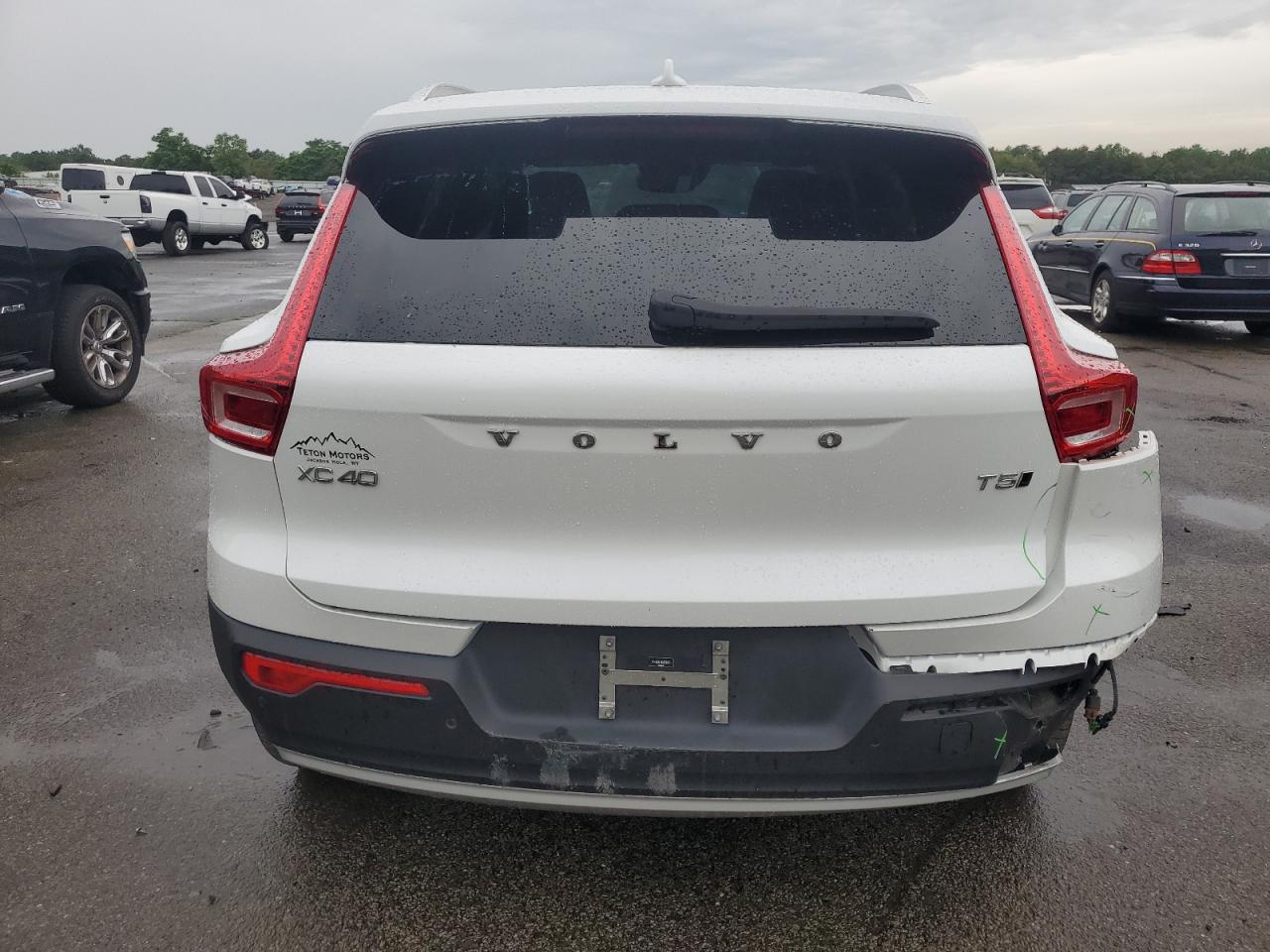 2022 Volvo Xc40 T5 Inscription VIN: YV4162UL8N2666891 Lot: 62708685