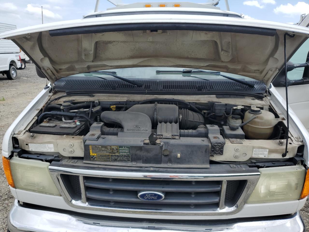 2004 Ford Econoline E350 Super Duty Cutaway Van VIN: 1FDSE35L34HA40364 Lot: 63253155