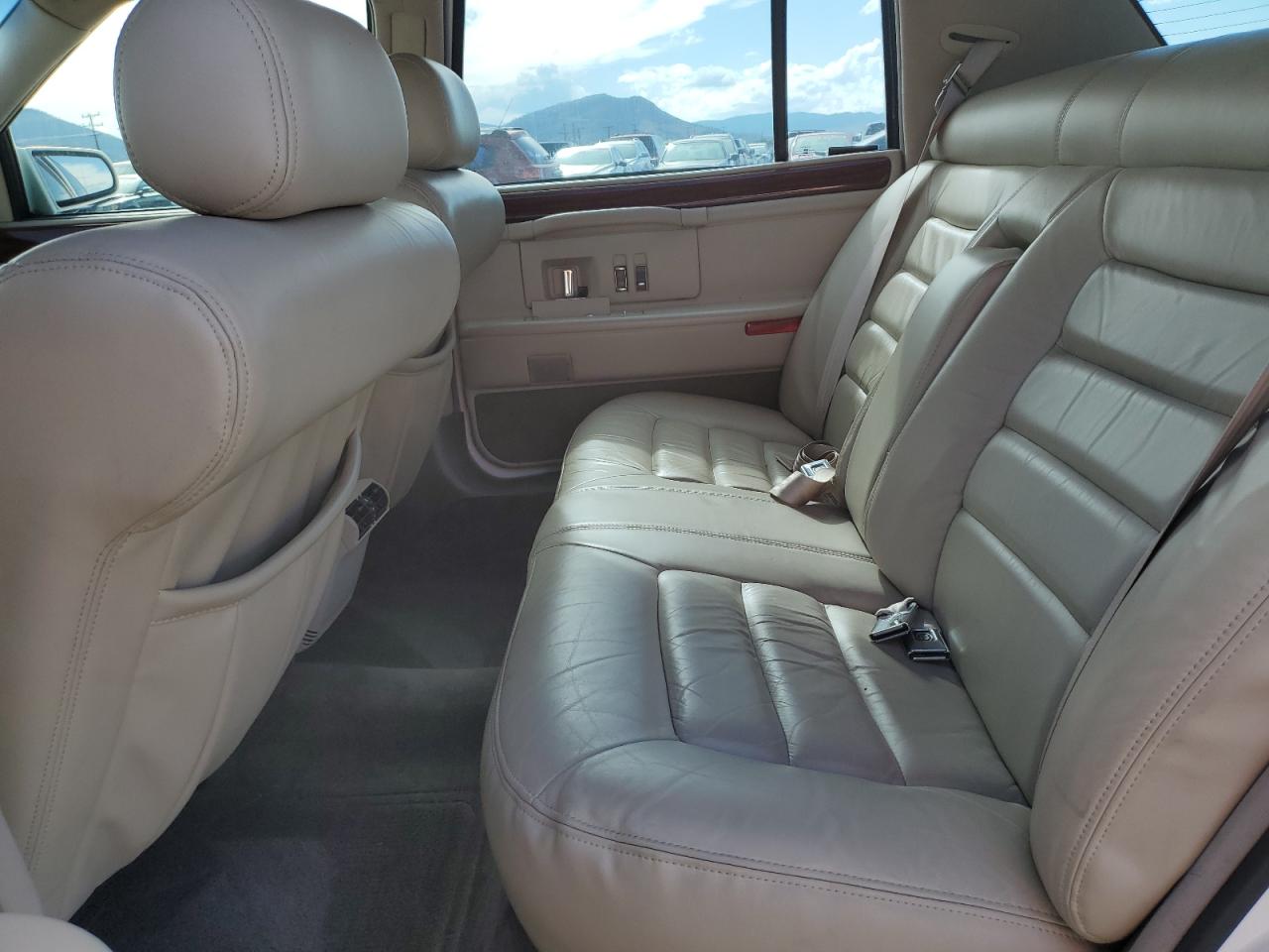 1994 Cadillac Deville VIN: 1G6KD52B1RU208082 Lot: 67021775