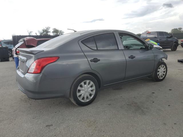  NISSAN VERSA 2017 Szary