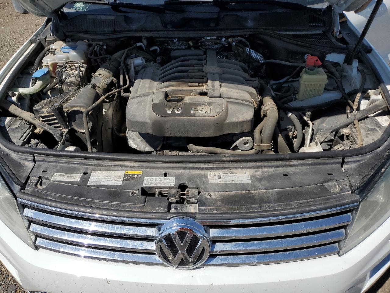 2016 Volkswagen Touareg Sport VIN: WVGEF9BP6GD012543 Lot: 63450905