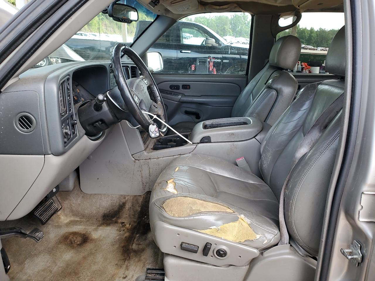 2005 Chevrolet Suburban K1500 VIN: 3GNFK16ZX5G166830 Lot: 62769755
