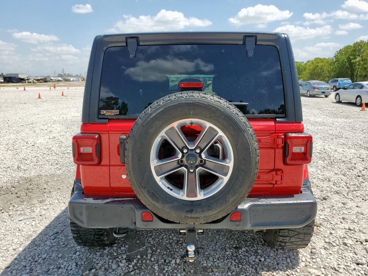 2018 Jeep Wrangler Unlimited Sahara VIN: 1C4HJXEG8JW330451 Lot: 65781535