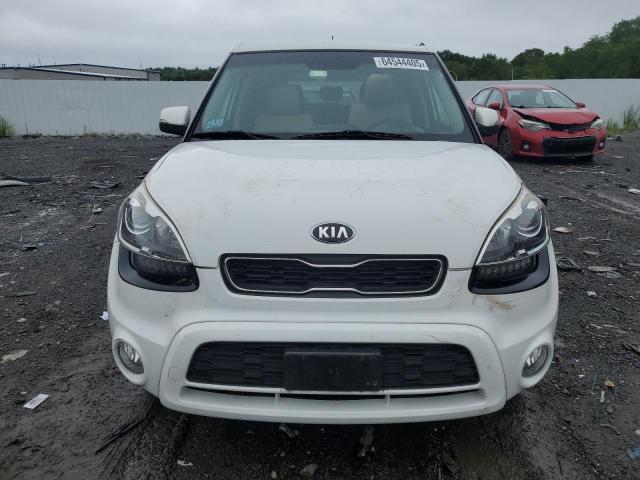 Parquets KIA SOUL 2013 Biały