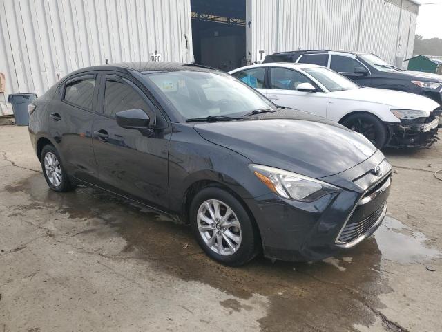  TOYOTA YARIS 2016 Czarny