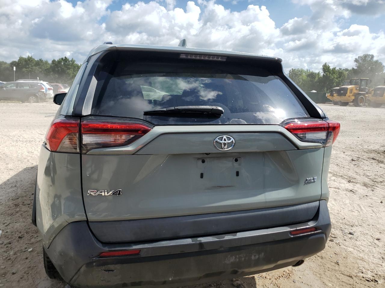 2020 Toyota Rav4 Xle VIN: 2T3W1RFV4LW062905 Lot: 64248025