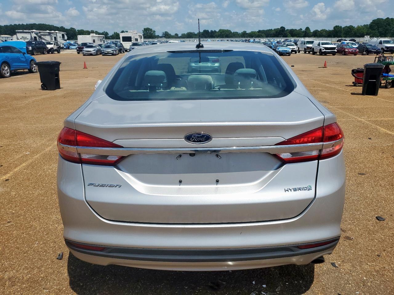 2018 Ford Fusion S Hybrid VIN: 3FA6P0UU6JR261675 Lot: 65012545